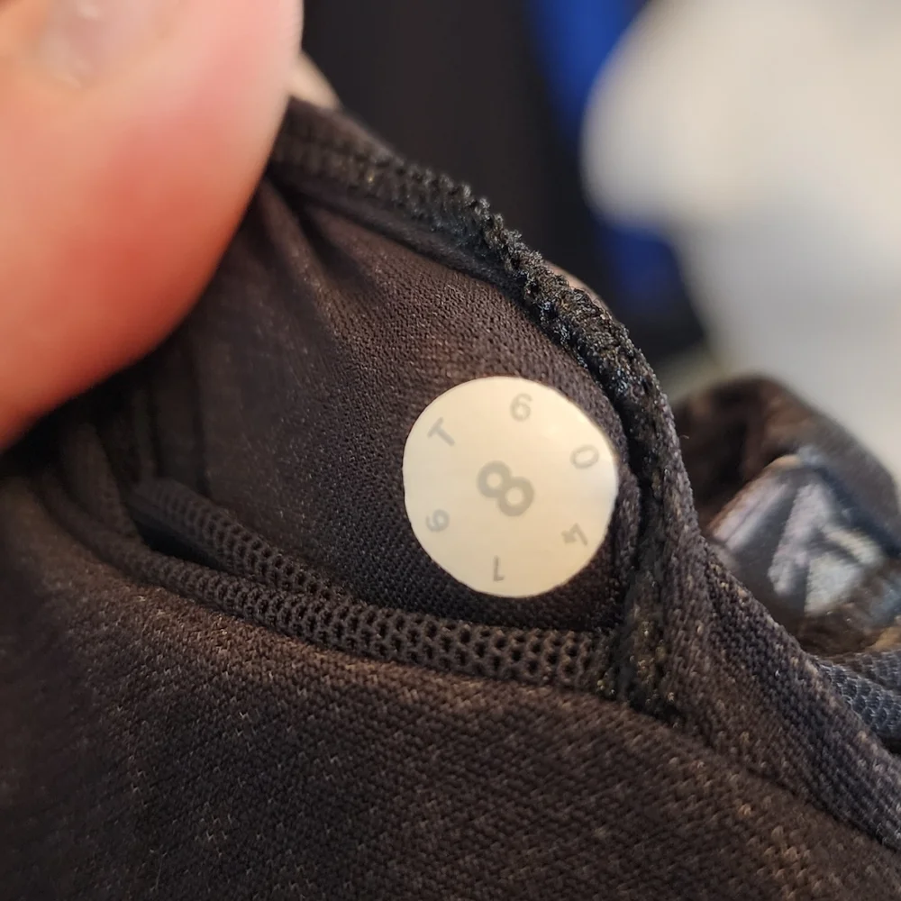 Lululemon Featherlight Bra Iridescent‎ Multi Black / Black size 8
